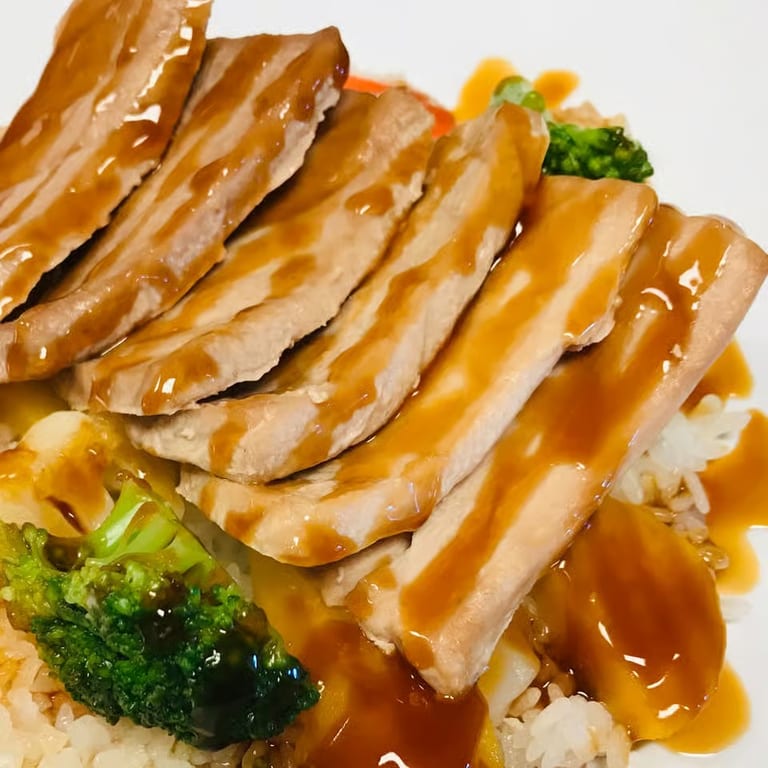 Delicious Spicy Salmon Roll