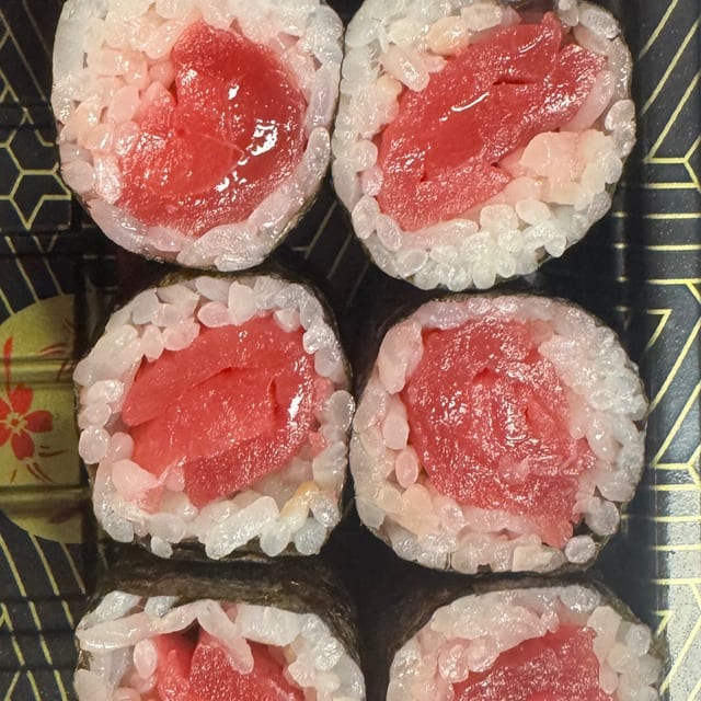 Tuna Roll.